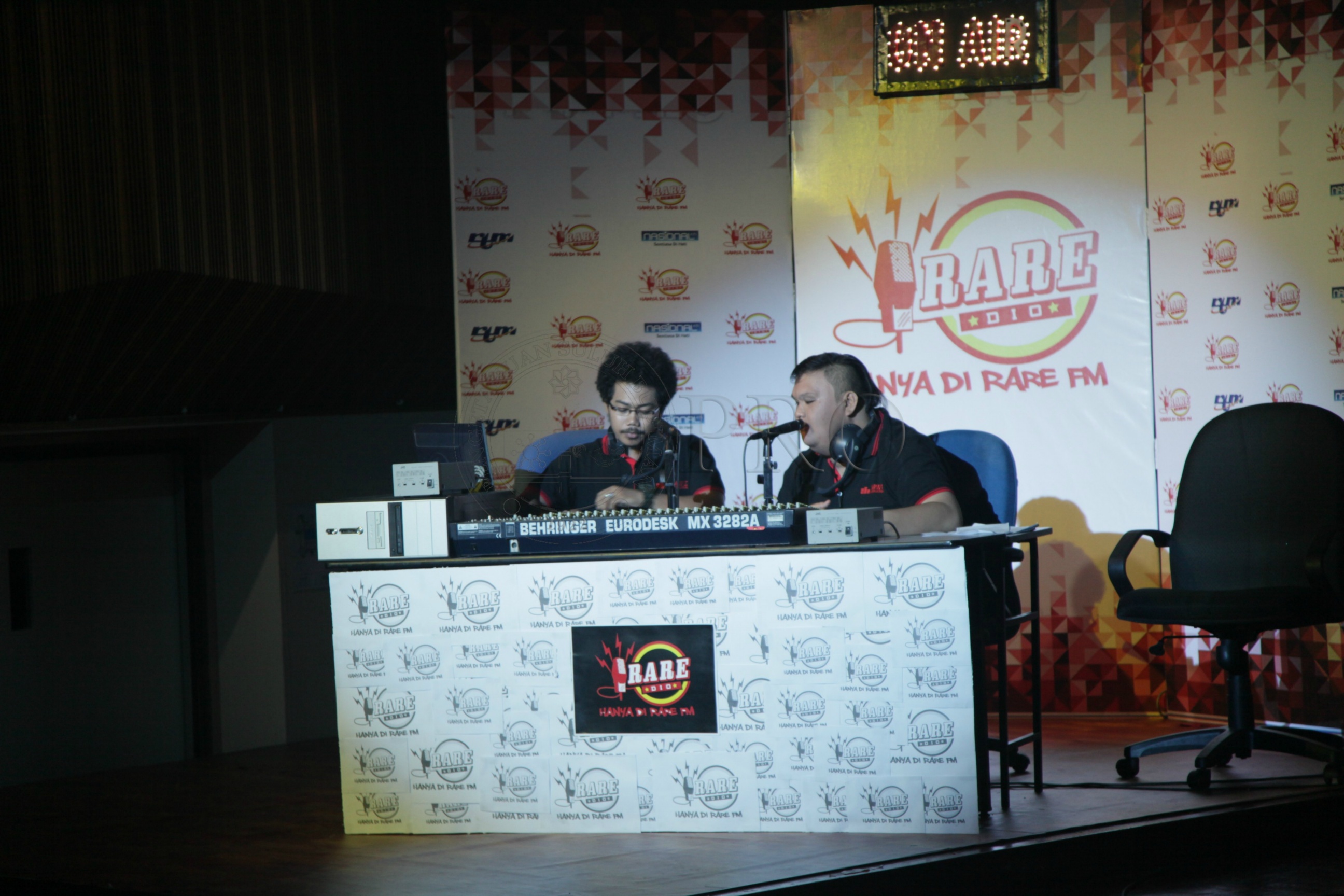 PRO 14 29 RARE IMG 0555